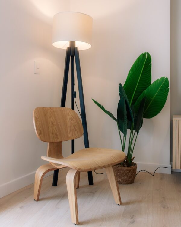 Butaca - Poltrona Eames de Fresno LCW - Imagen 4