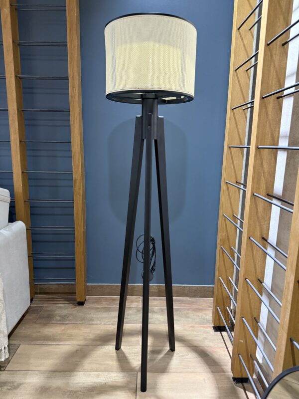 Lámpara Trippe Madera y Esterilla - Negro - Imagen 5