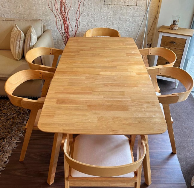 Juego de Comedor Ivy Mesa Rectangular Extensible 160cm con Seis Sillas Madera Natural de Gomero - Imagen 2