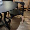 Juego de Comedor Mesa Louvre Redonda Negra 90cm + Sillas Negras Elbow - Imagen 4