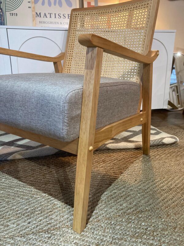 Butaca Poltrona Victoria – Madera de Gomero - Beige - Imagen 3