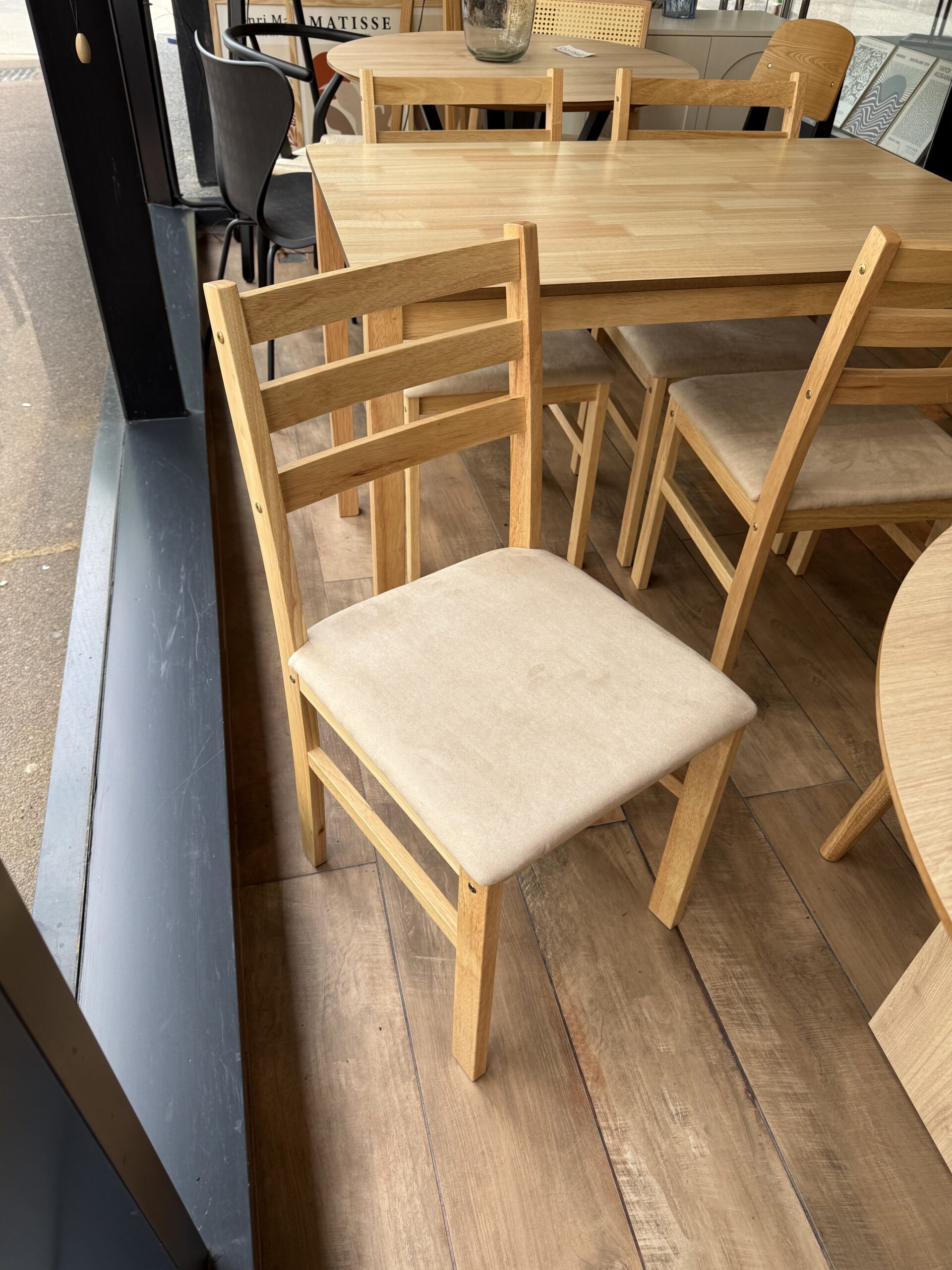 Juego de Comedor Saint Mesa Rectangular 110cm + 4 Sillas - Imagen 4