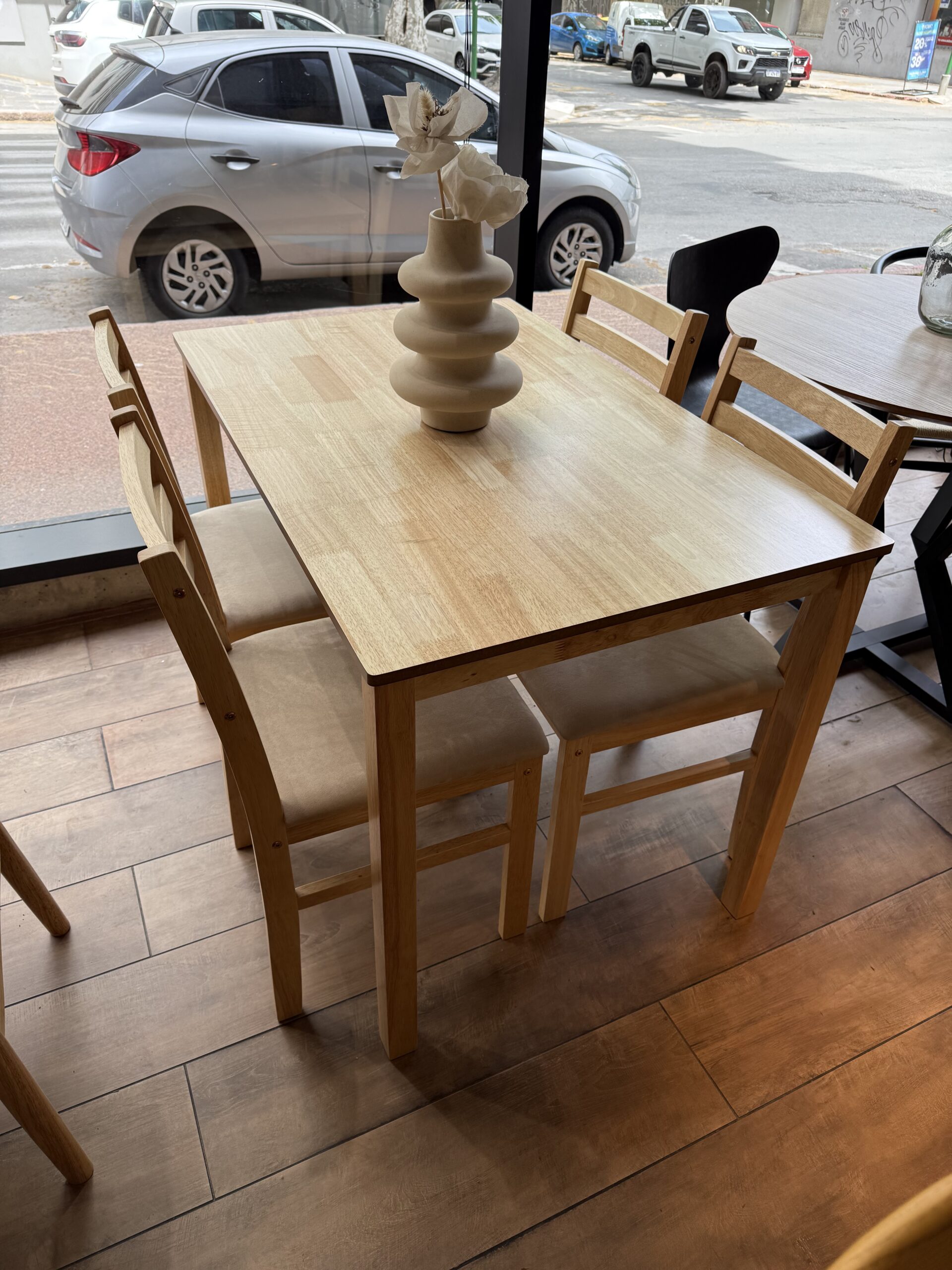 Juego de Comedor Saint Mesa Rectangular 110cm + 4 Sillas - Imagen 7