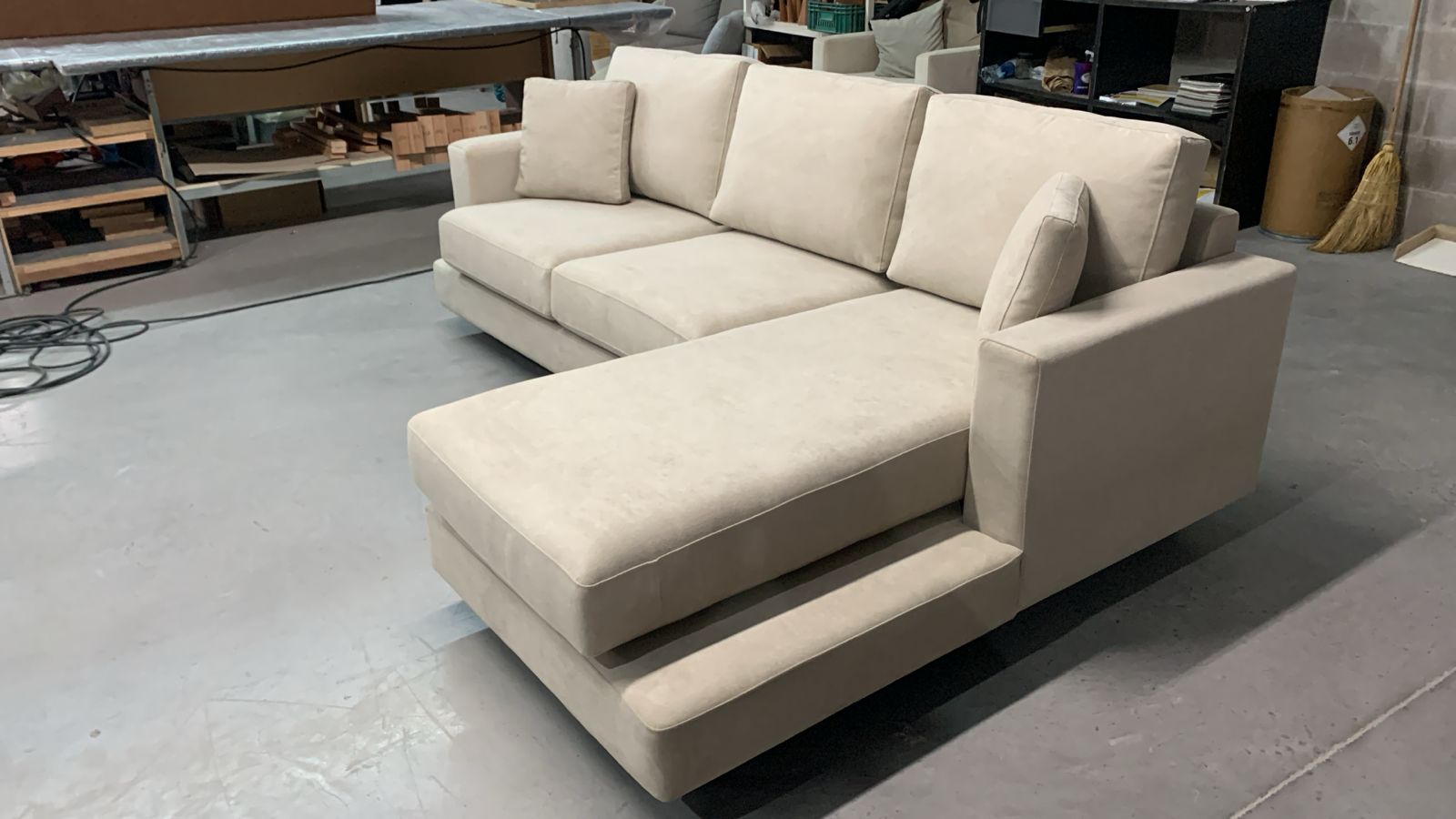 Sofa con Chaise Dublin 4 Cuerpos (240 cm) EASY CLEAN – Beige - Imagen 4