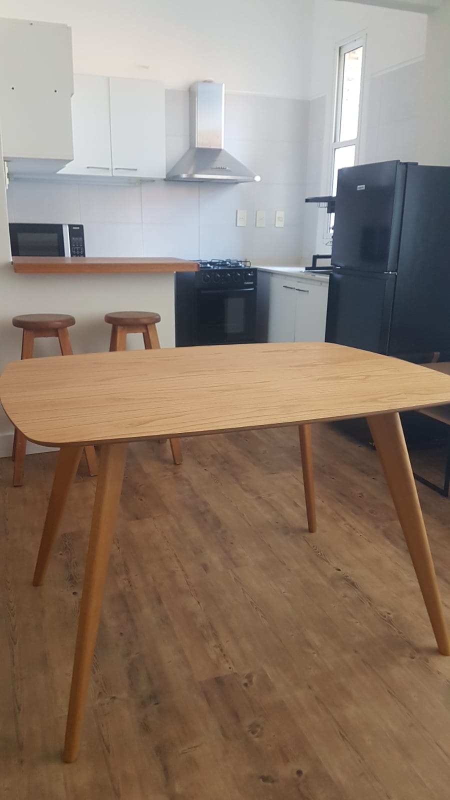 Mesa de Comedor 120 x 90 cm Orla - Almendra - Imagen 2