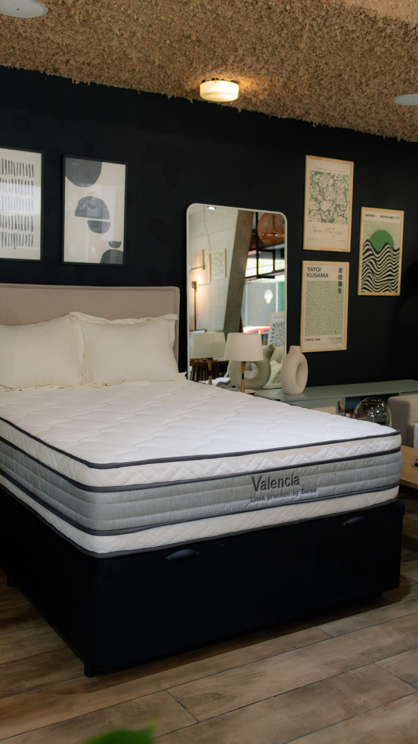 Colchón Valencia Espuma + Pillow Top con Box Baúl Fabela – 1 Plaza y Media - Imagen 2