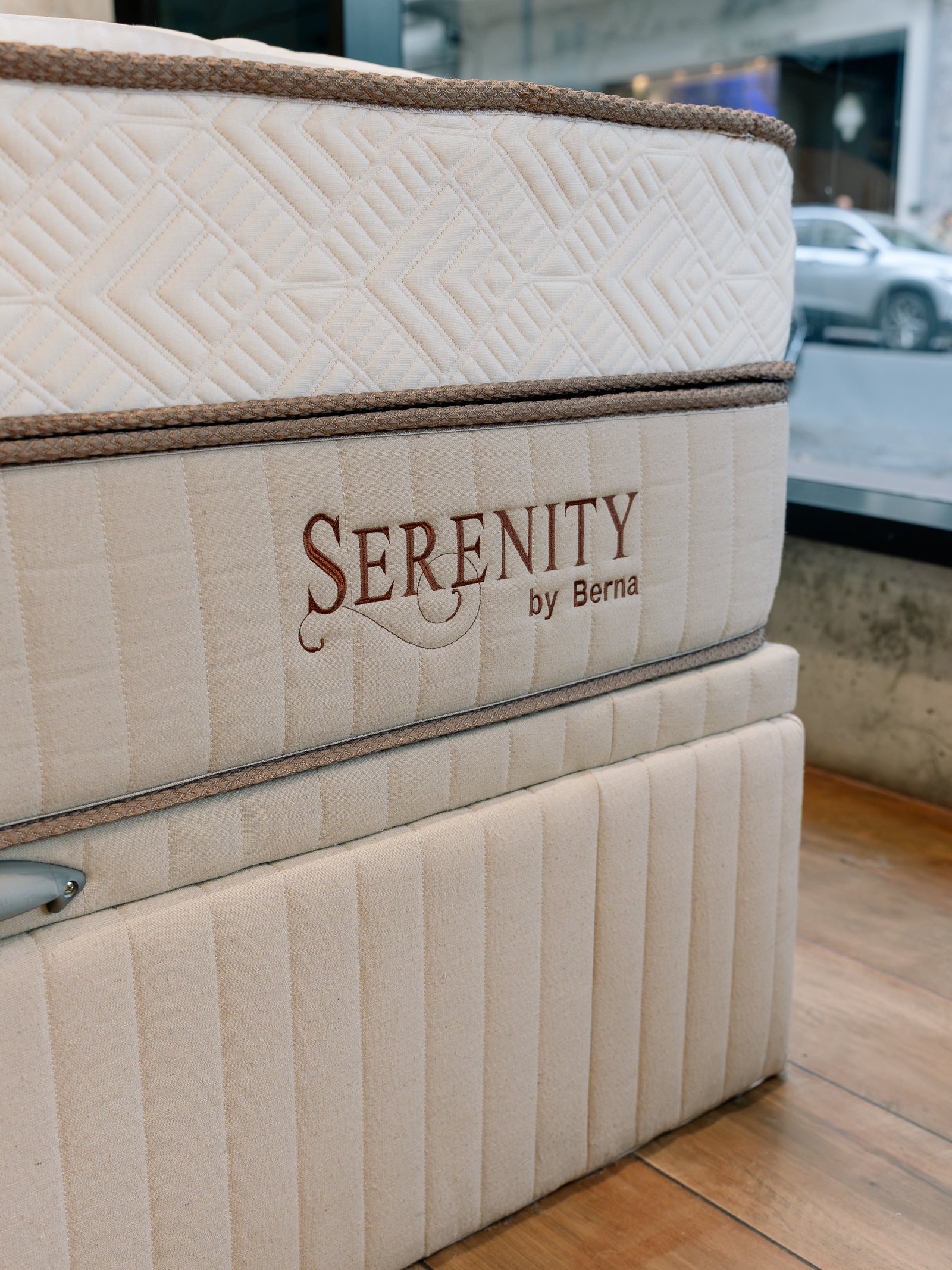 Box Baul Brisa Beige + Colchón Resortes Serenity – 2 Plazas - Imagen 4